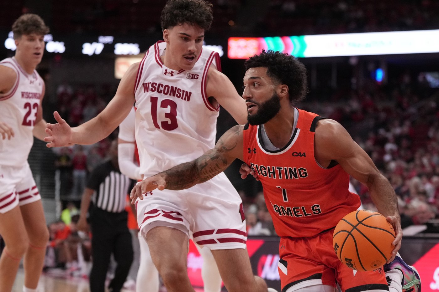 Blackwell scores 31 points as No. 24 Wisconsin opens with 96-64 victory over Campbell | iNFOnews.ca Blackwell scores 31 points as No. 24 Wisconsin opens with 96-64 victory over Campbell | iNFOnews.ca