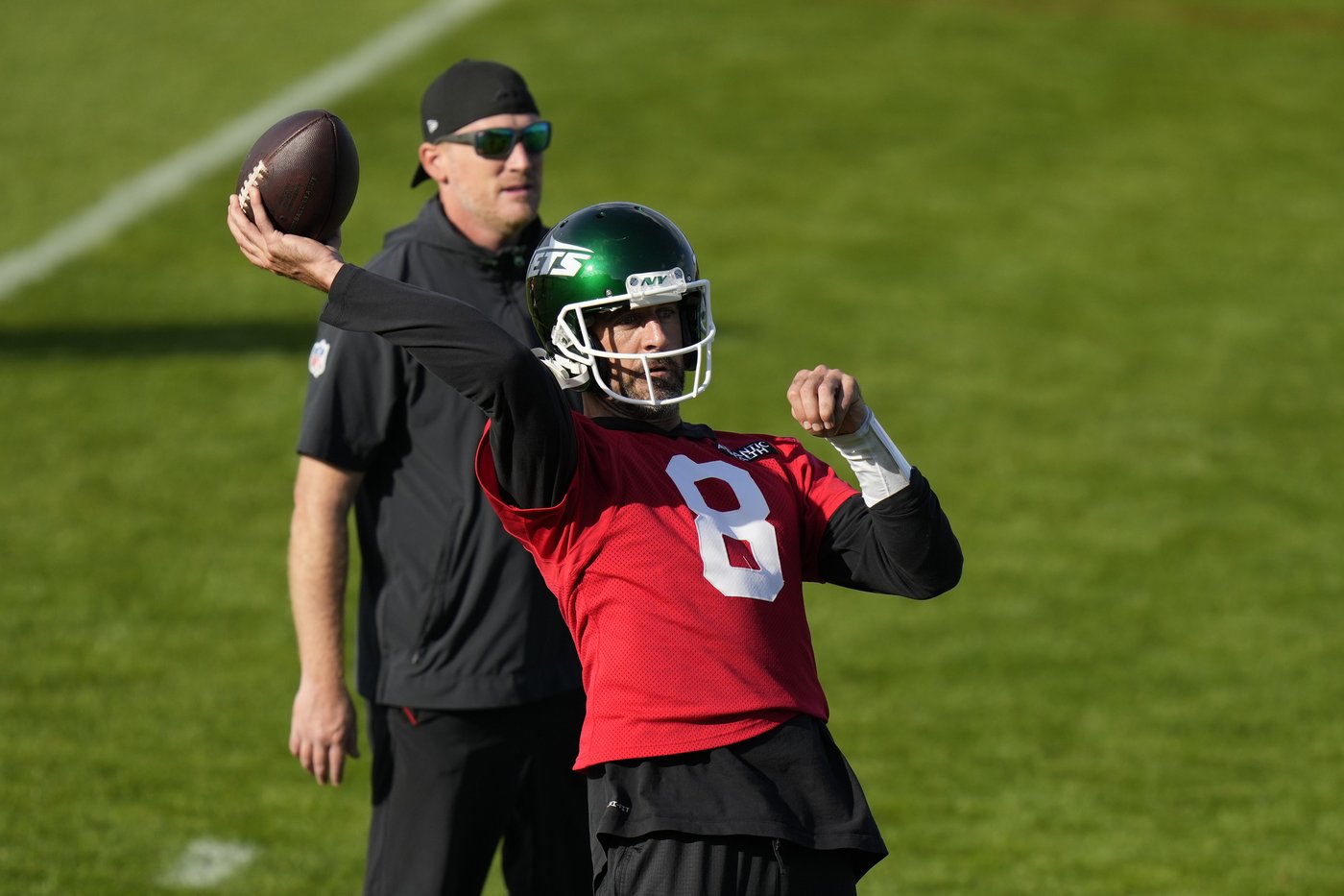 Jets' Rodgers insists there's no rift with Saleh and responds to rumors of potential Adams reunion | iNFOnews.ca