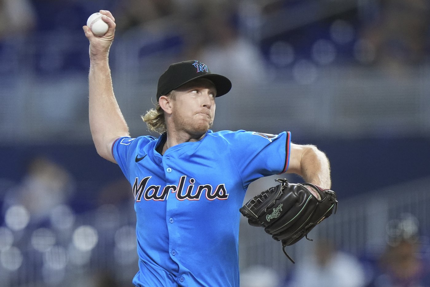 Albies, Urshela homer as Braves edge Marlins 5-4 | iNFOnews.ca