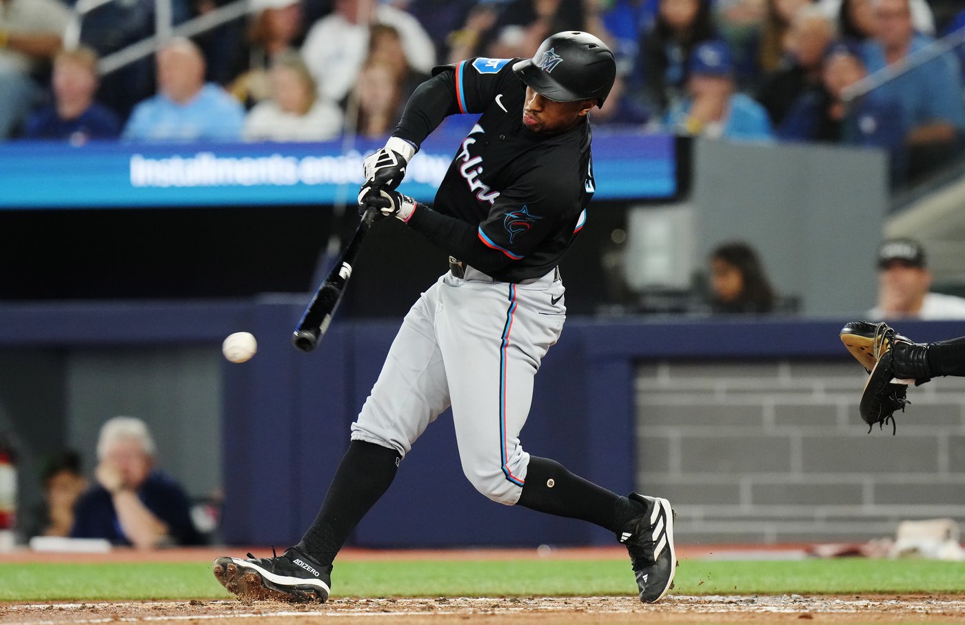 Marlins strike early, crush Blue Jays 15-5 | iNFOnews.ca Marlins strike early, crush Blue Jays 15-5 | iNFOnews.ca