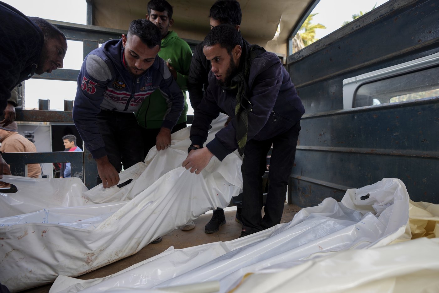 Israel detains director of one of last functioning hospitals in northern Gaza, Palestinians say | iNFOnews.ca