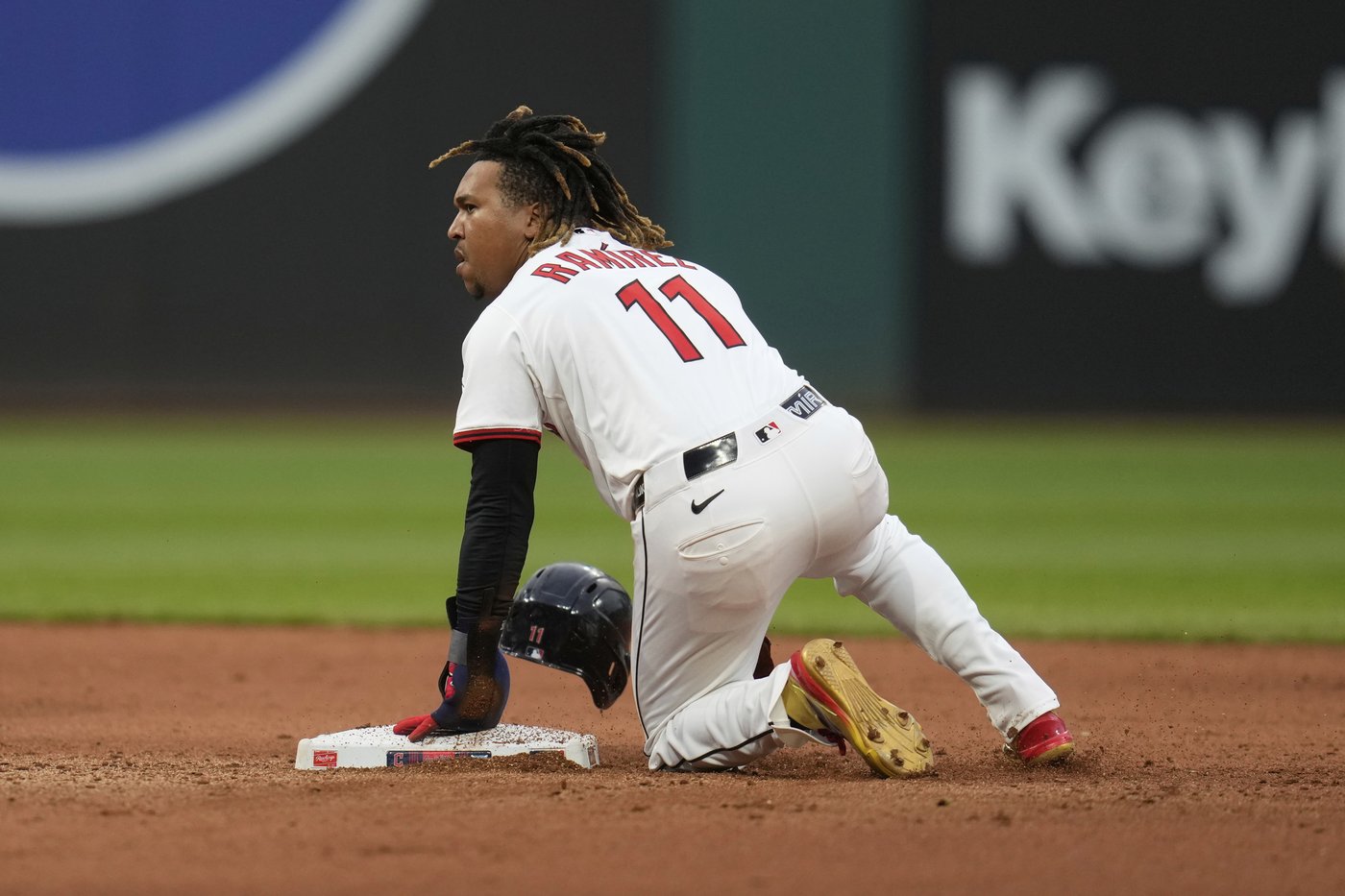 Cleveland's José Ramírez becomes first third baseman with 250 career homers and steals | iNFOnews.ca