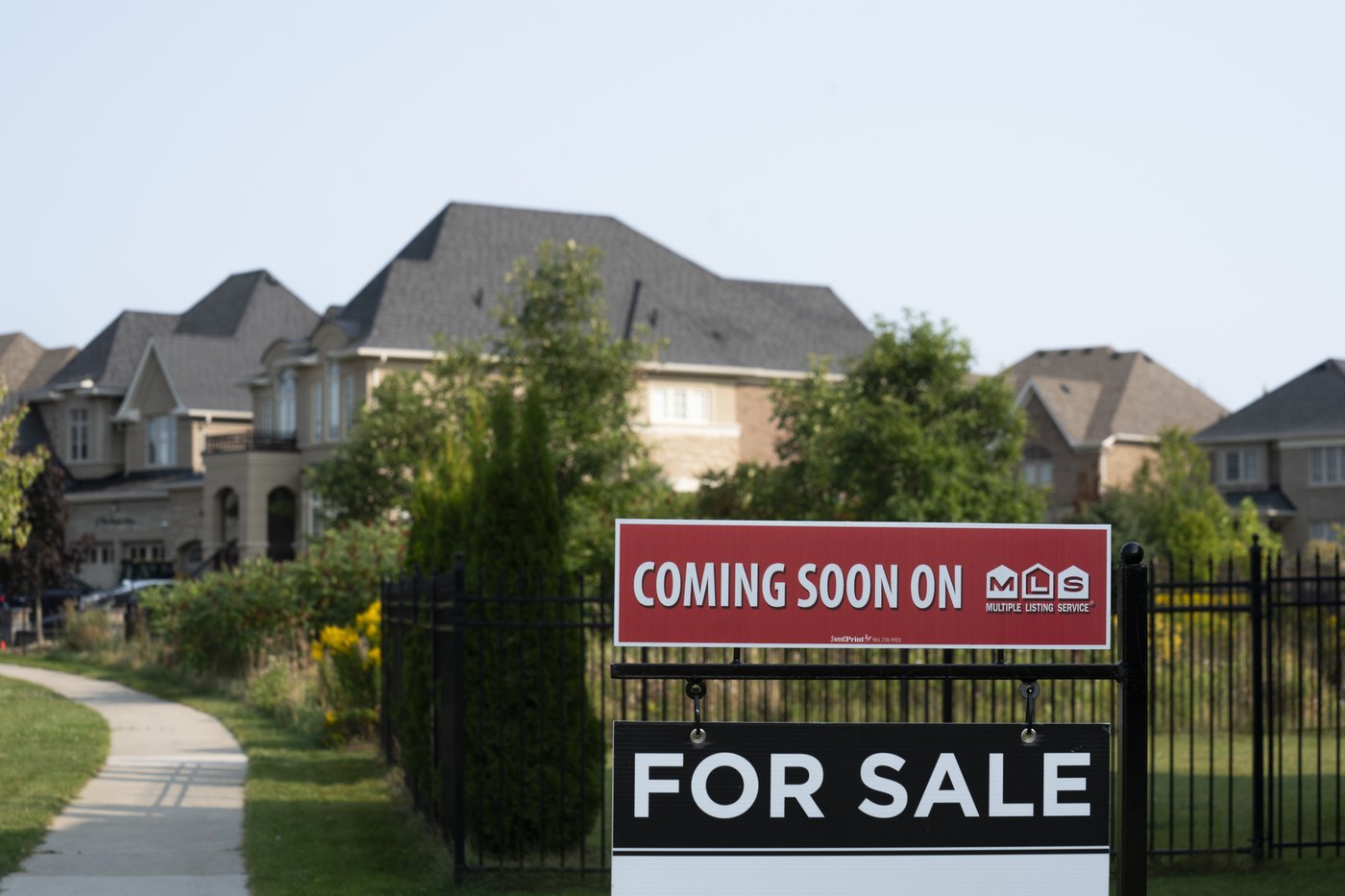 Tariff uncertainty foils 'slam dunk rebound year' for national home sales: CREA | iNFOnews.ca