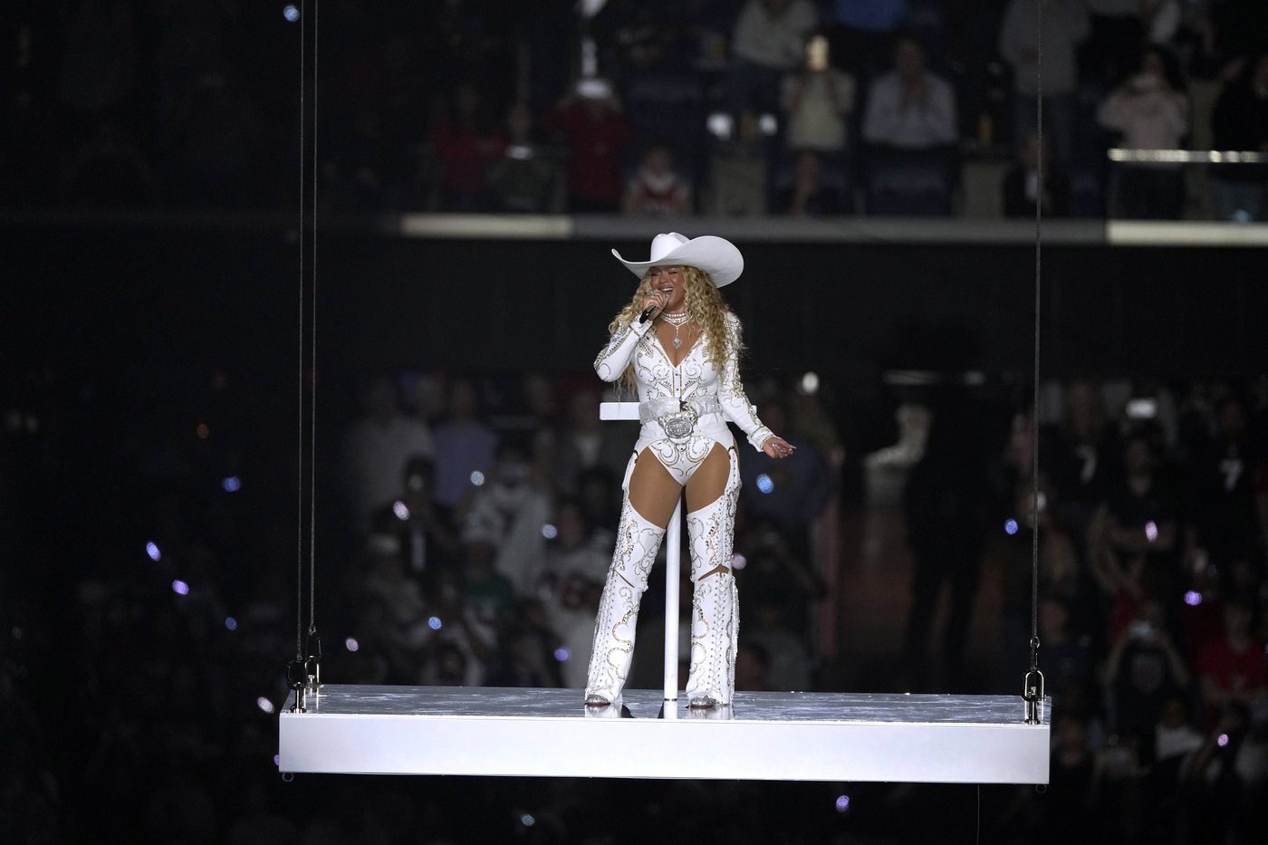 Beyoncé's performance highlighted Netflix's NFL debut on Christmas Day | iNFOnews.ca