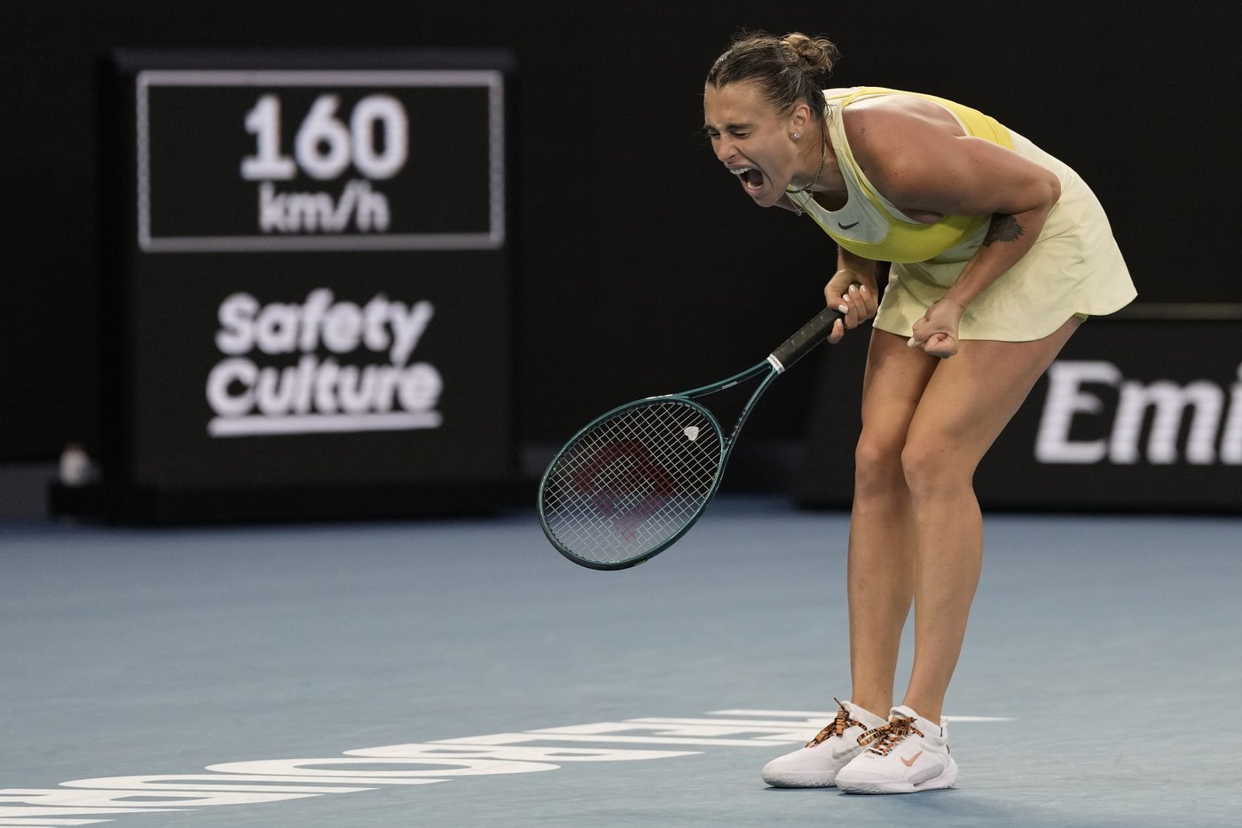 Aryna Sabalenka reaches the Australian Open semifinals as she seeks a third title in a row | iNFOnews.ca