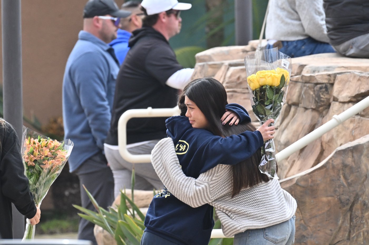 Pilot made a panicked attempt to land before a crash in Southern California that killed 2 | iNFOnews.ca
