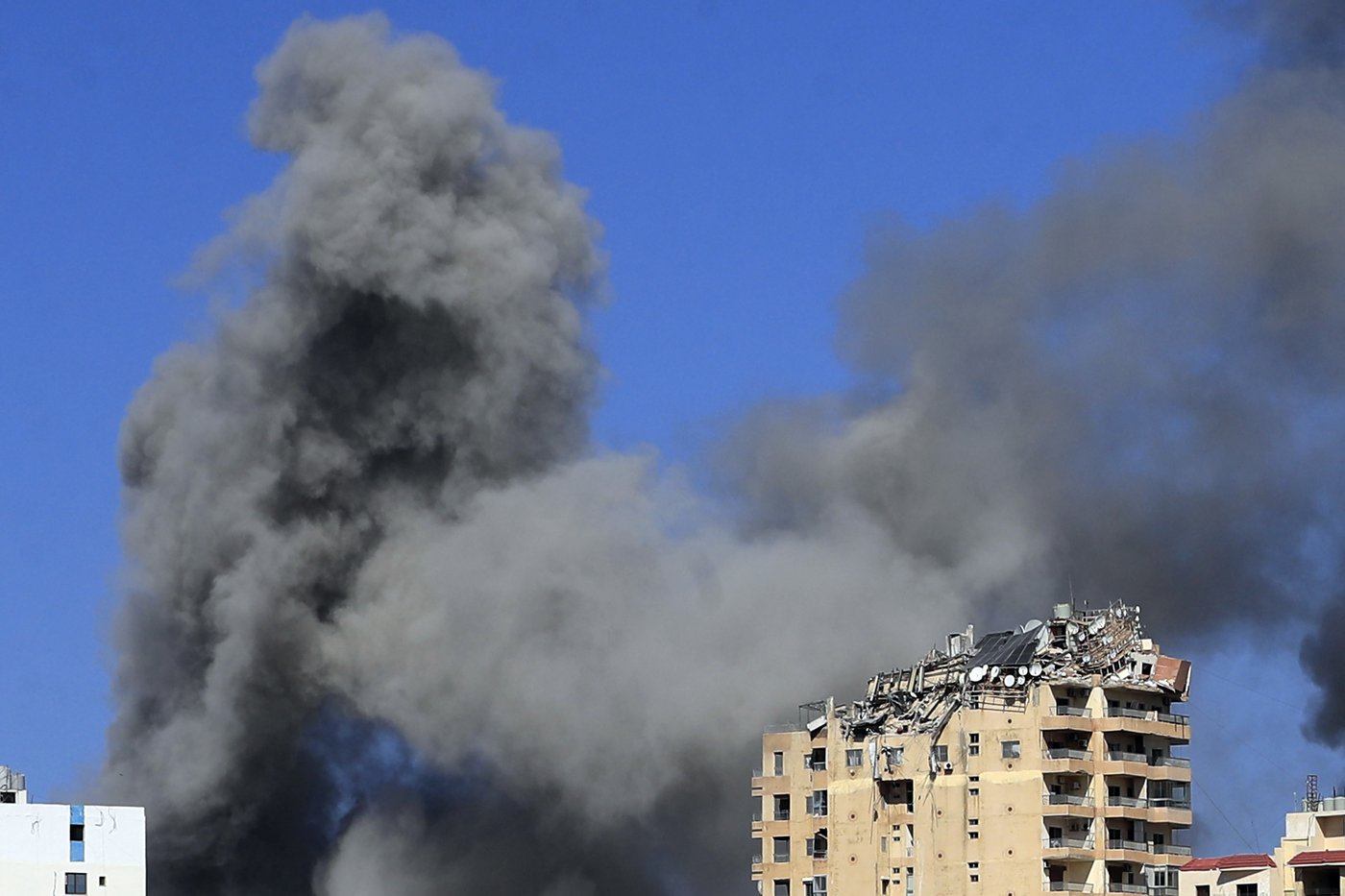 Israeli strikes pound Lebanese coastal city after residents evacuate | iNFOnews.ca