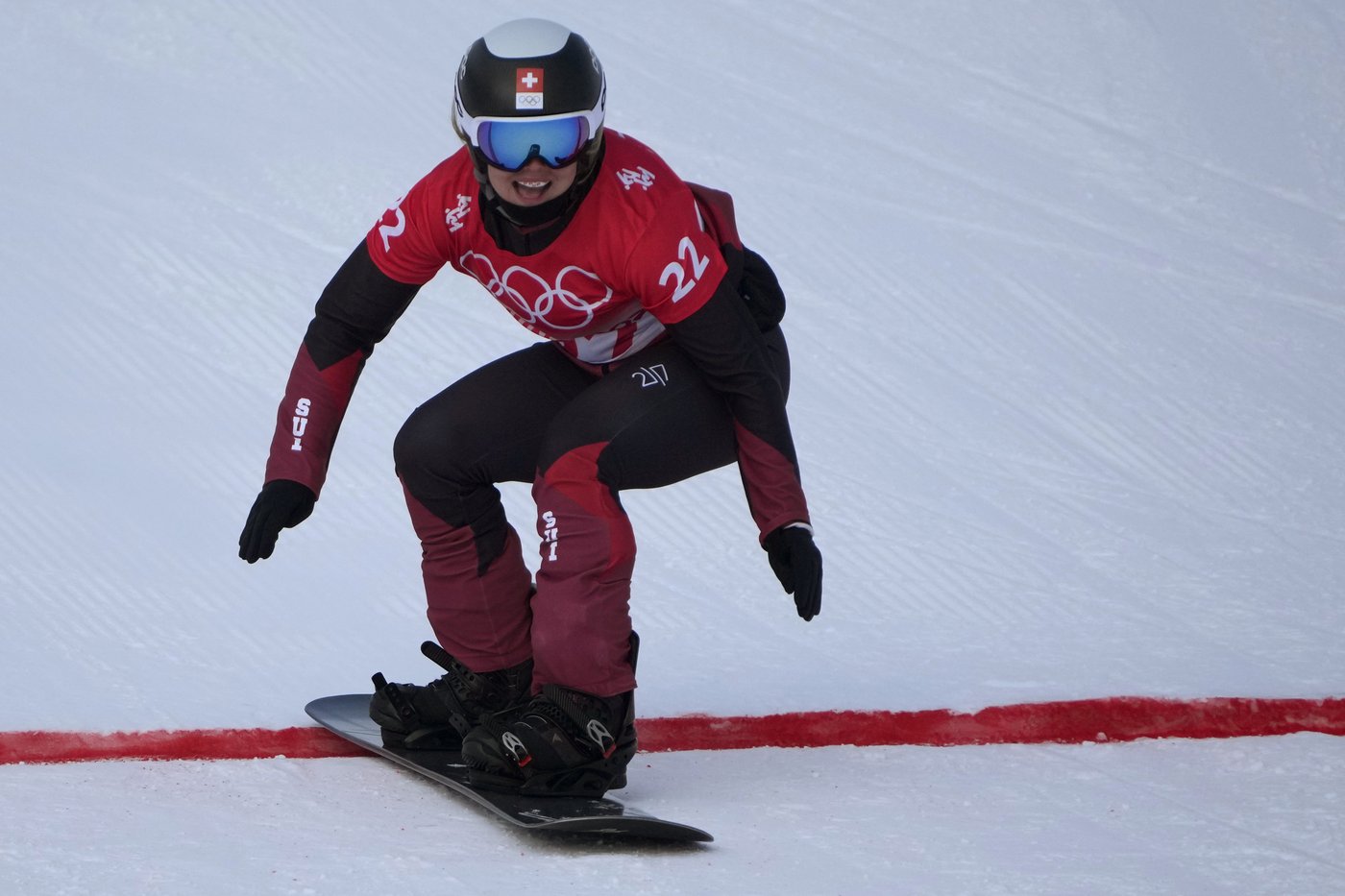 Swiss Olympic snowboarder Sophie Hediger dies in avalanche, aged 26 | iNFOnews.ca