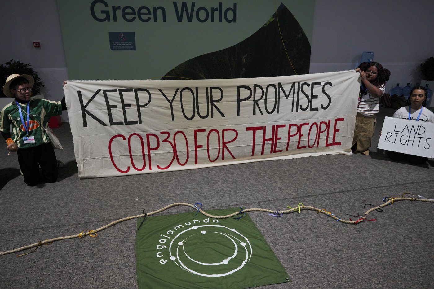 Protesters' biggest day expected at UN climate talks, where progress is slow | iNFOnews.ca Protesters' biggest day expected at UN climate talks, where progress is slow | iNFOnews.ca