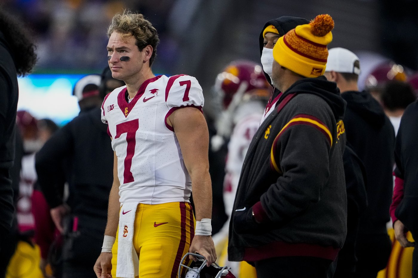 USC is promoting Jayden Maiava to starting QB late in its disappointing season, AP source says | iNFOnews.ca USC is promoting Jayden Maiava to starting QB late in its disappointing season, AP source says | iNFOnews.ca