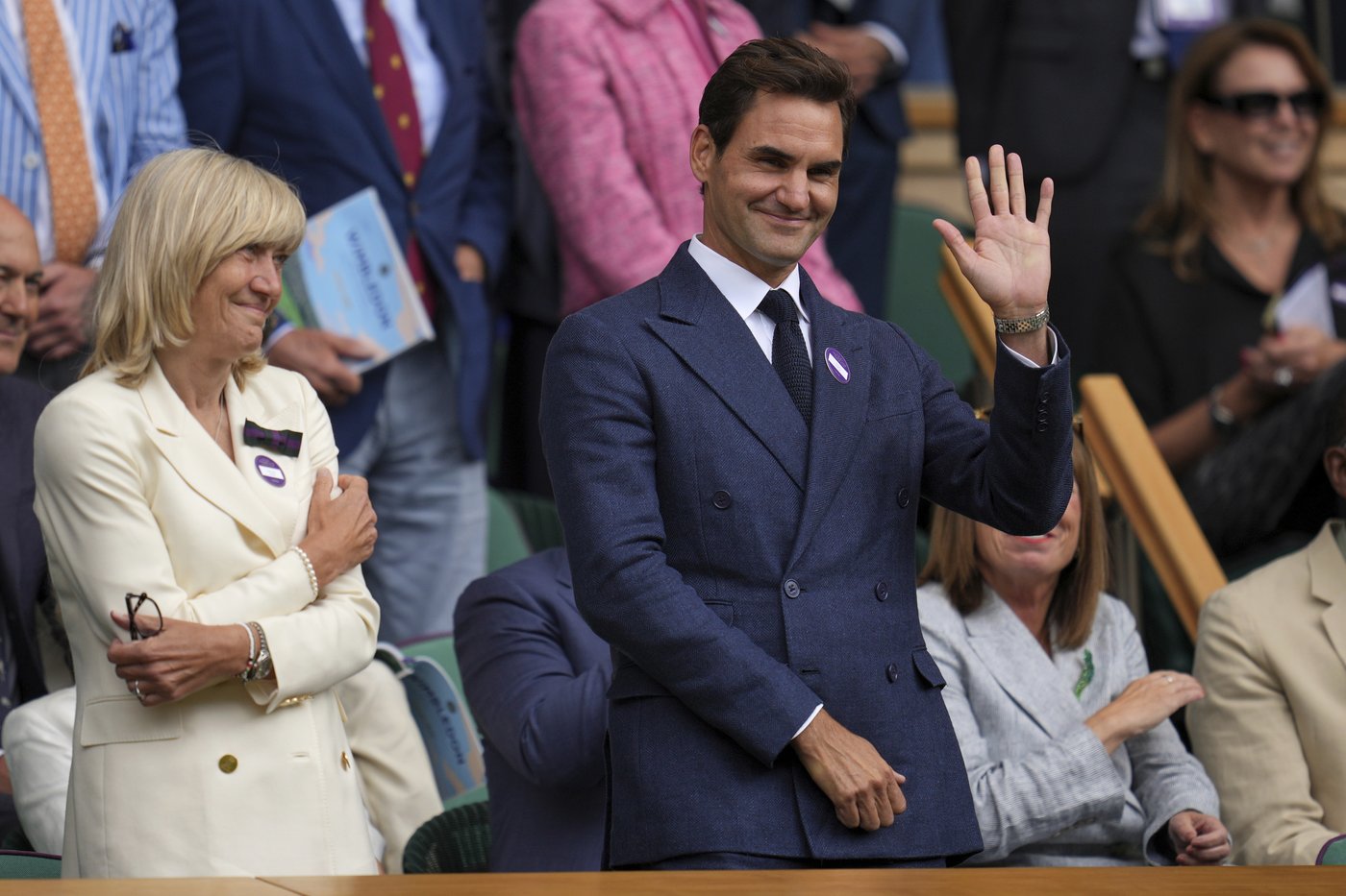 Roger Federer sits in Wimbledon's Royal Box to watch rival Novak Djokovic win | iNFOnews.ca