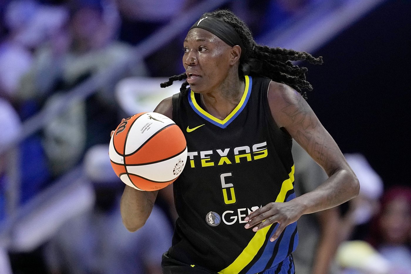 Indiana Fever expect to add 2-time All-Star Natasha Howard when free agency opens, AP source says | iNFOnews.ca
