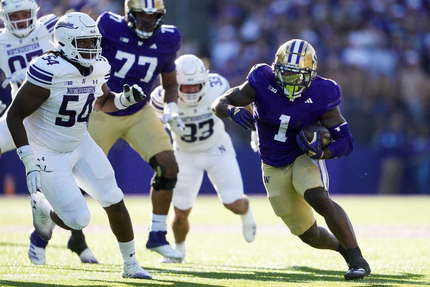 Washington makes emphatic Big Ten debut thumping Northwestern 24-5 | iNFOnews.ca