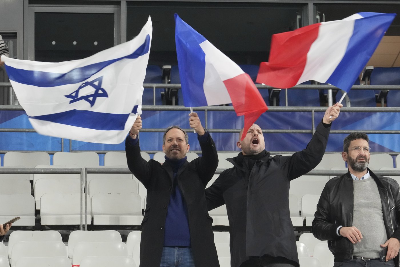 Brief altercation between fans mars France-Israel soccer match despite heavy security | iNFOnews.ca