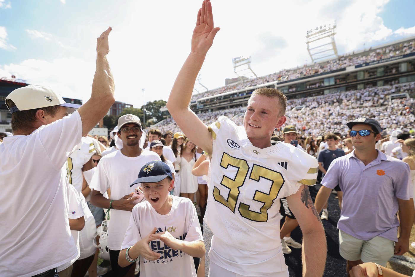 Georgia Tech hits 55-yard FG as time expires to stun No. 12 Clemson 24-21 | iNFOnews.ca