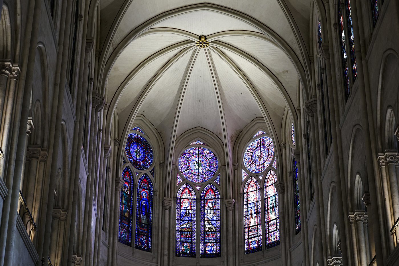 Notre Dame Cathedral unveils its new interior 5 years after devastating fire | iNFOnews.ca