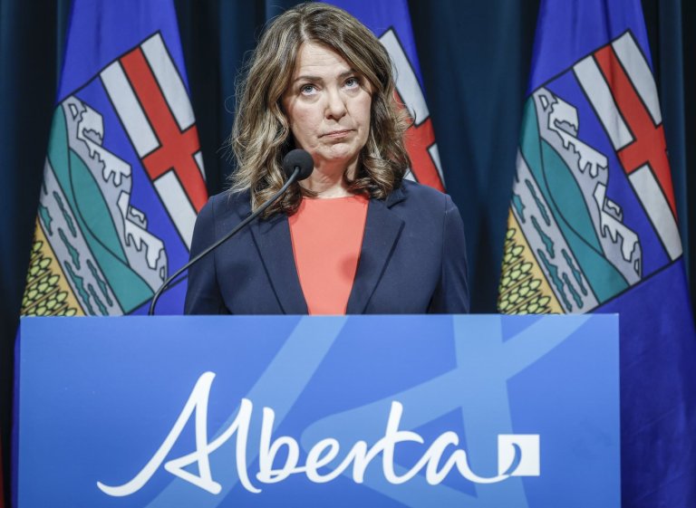 Alberta teachers say fight just begun but will follow the law in back-to-work bill | iNFOnews.ca Alberta teachers say fight just begun but will follow the law in back-to-work bill | iNFOnews.ca