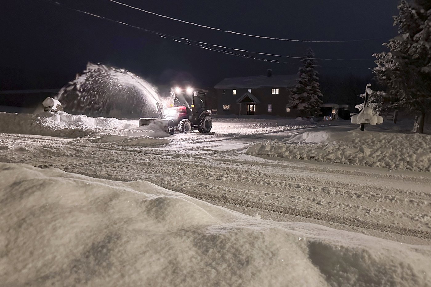 Great Lakes region faces more snow after weekend of harsh holiday weather | iNFOnews.ca Great Lakes region faces more snow after weekend of harsh holiday weather | iNFOnews.ca