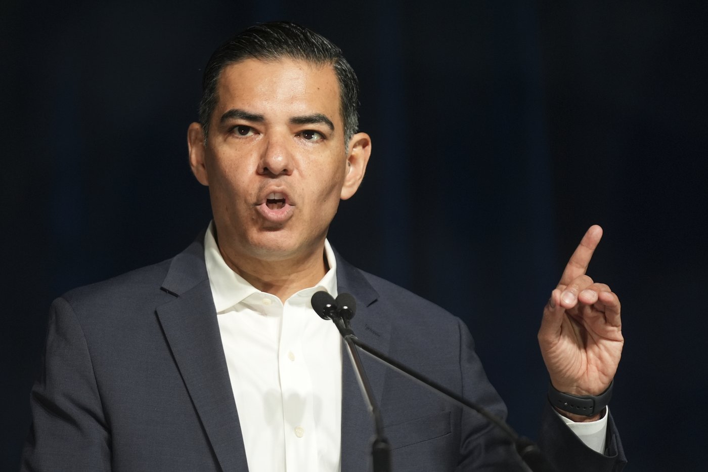 Rep. Robert Garcia elected top Democrat on Oversight panel, setting new path for party's opposition | iNFOnews.ca Rep. Robert Garcia elected top Democrat on Oversight panel, setting new path for party's opposition | iNFOnews.ca