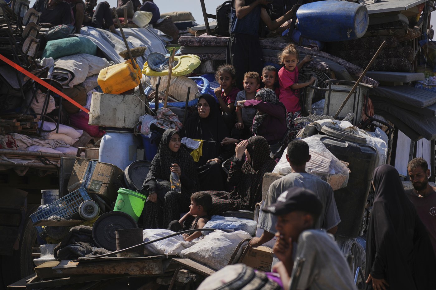 The Latest: Israeli military presses on with its new ground offensive on Gaza City | iNFOnews.ca The Latest: Israeli military presses on with its new ground offensive on Gaza City | iNFOnews.ca