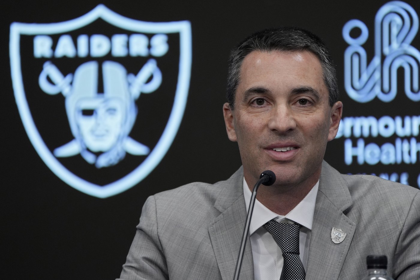Las Vegas Raiders fire general manager Tom Telesco after just one year | iNFOnews.ca