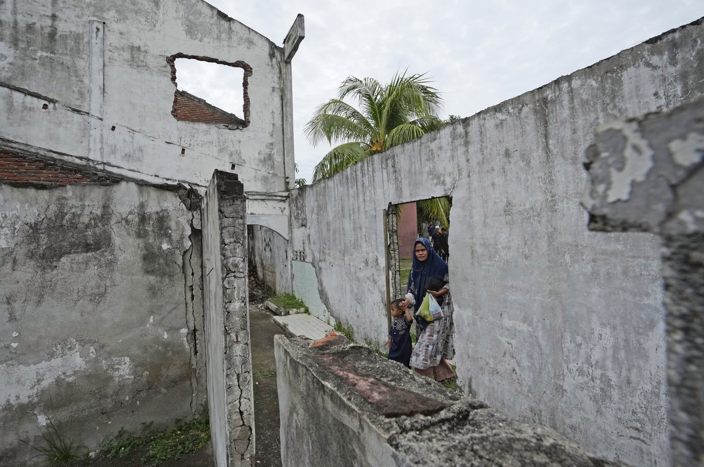 Indonesians mark 2 decades since the tragic tsunami that killed hundreds of thousands | iNFOnews.ca Indonesians mark 2 decades since the tragic tsunami that killed hundreds of thousands | iNFOnews.ca