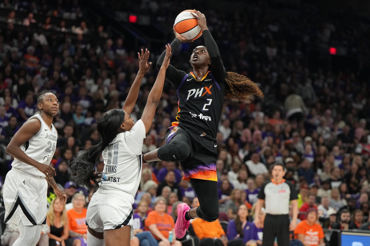 Even with key players injured, Phoenix Mercury go down fighting in WNBA Finals | iNFOnews.ca
