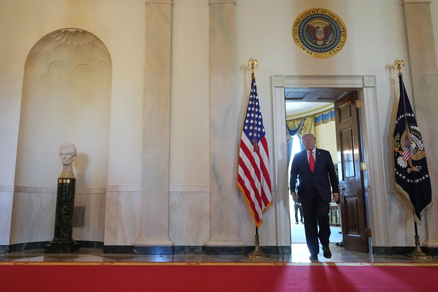 The Latest: Judge will order sworn testimony by Trump officials in case of wrongly deported man | iNFOnews.ca