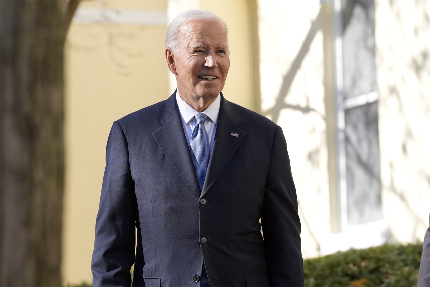 Biden sets record by commuting sentences of nearly 2,500 people convicted on nonviolent drug charges | iNFOnews.ca