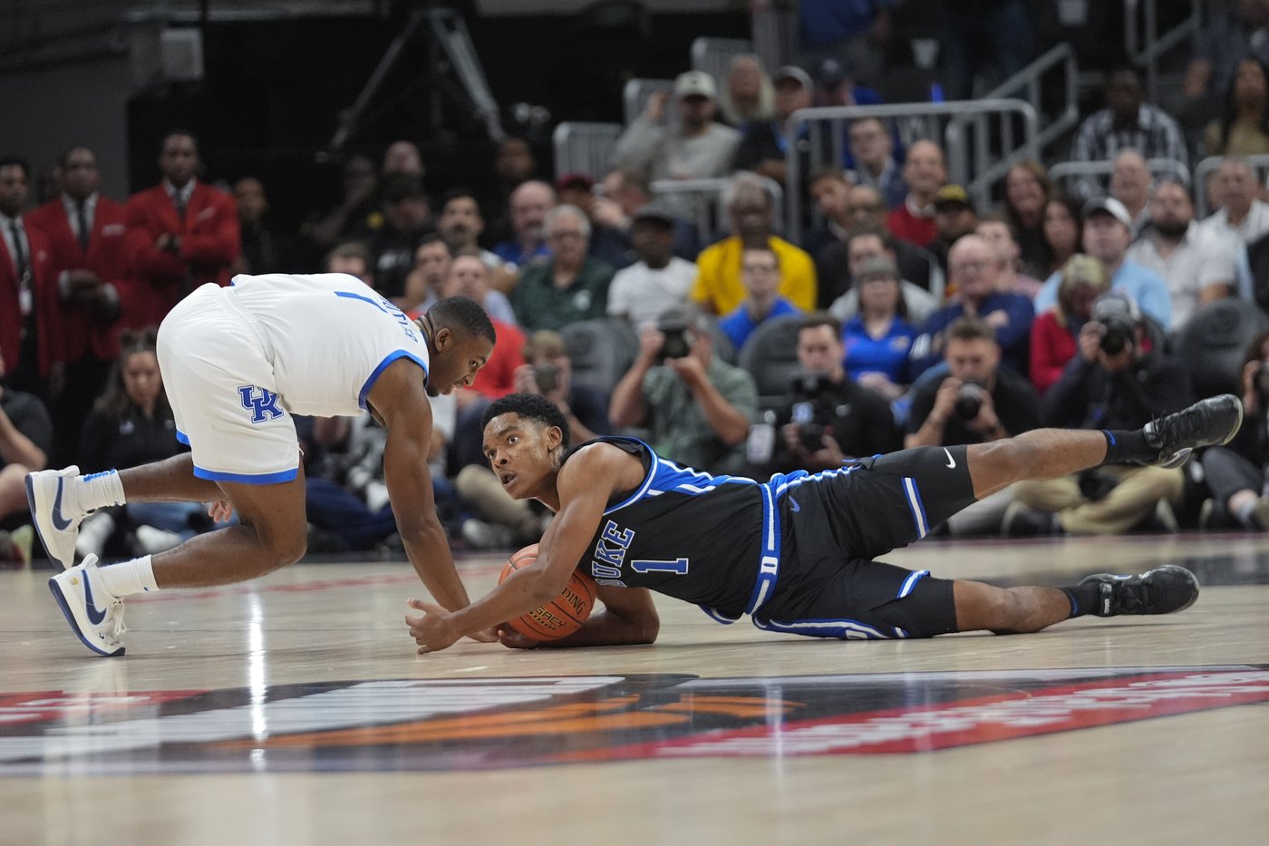 Oweh's big plays give Mark Pope his first big win for No. 19 Kentucky, beating No. 6 Duke 77-72 | iNFOnews.ca Oweh's big plays give Mark Pope his first big win for No. 19 Kentucky, beating No. 6 Duke 77-72 | iNFOnews.ca