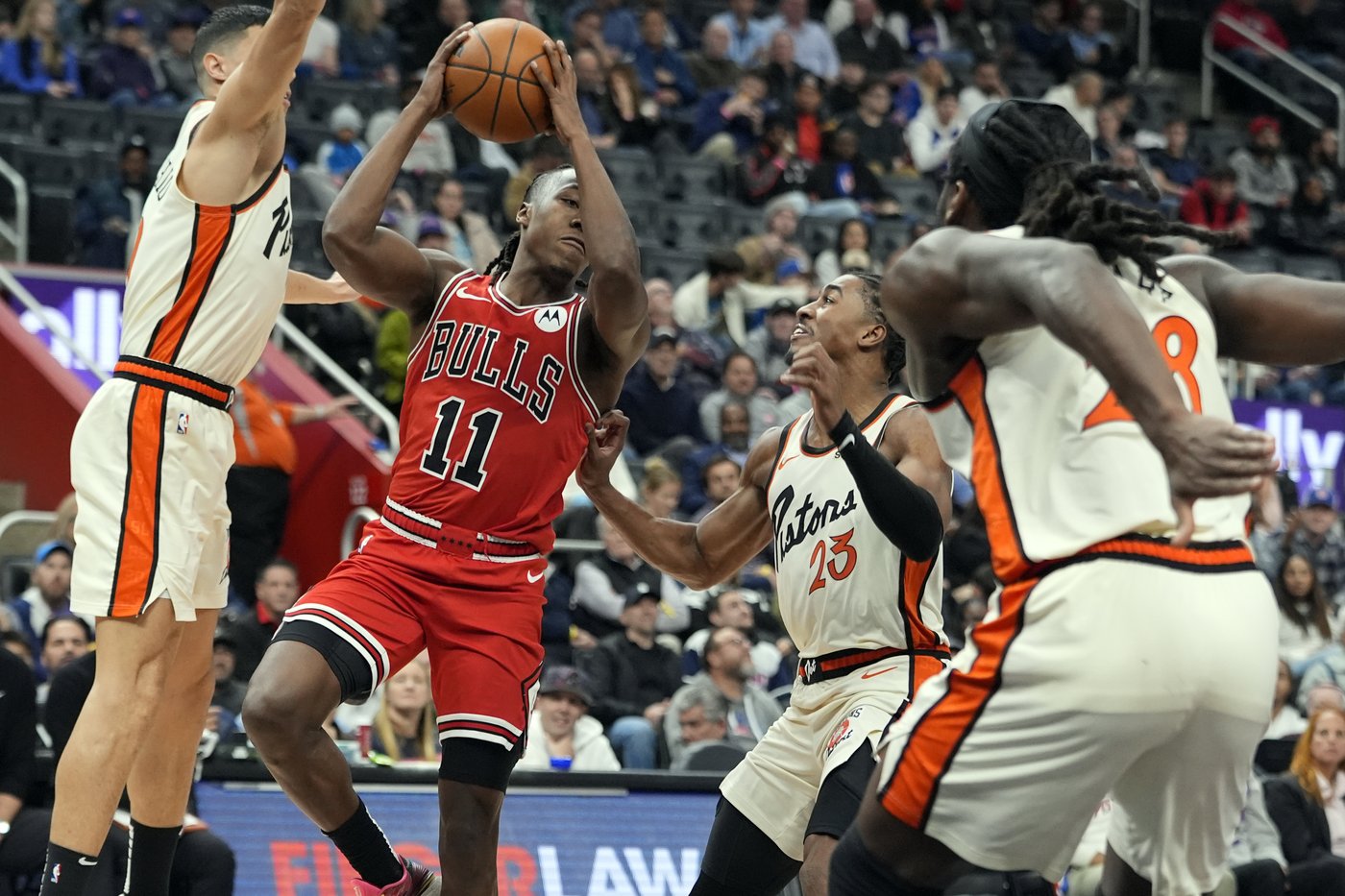 Zach LaVine's 16 fourth-quarter points lead Bulls past Pistons 122-112 | iNFOnews.ca Zach LaVine's 16 fourth-quarter points lead Bulls past Pistons 122-112 | iNFOnews.ca