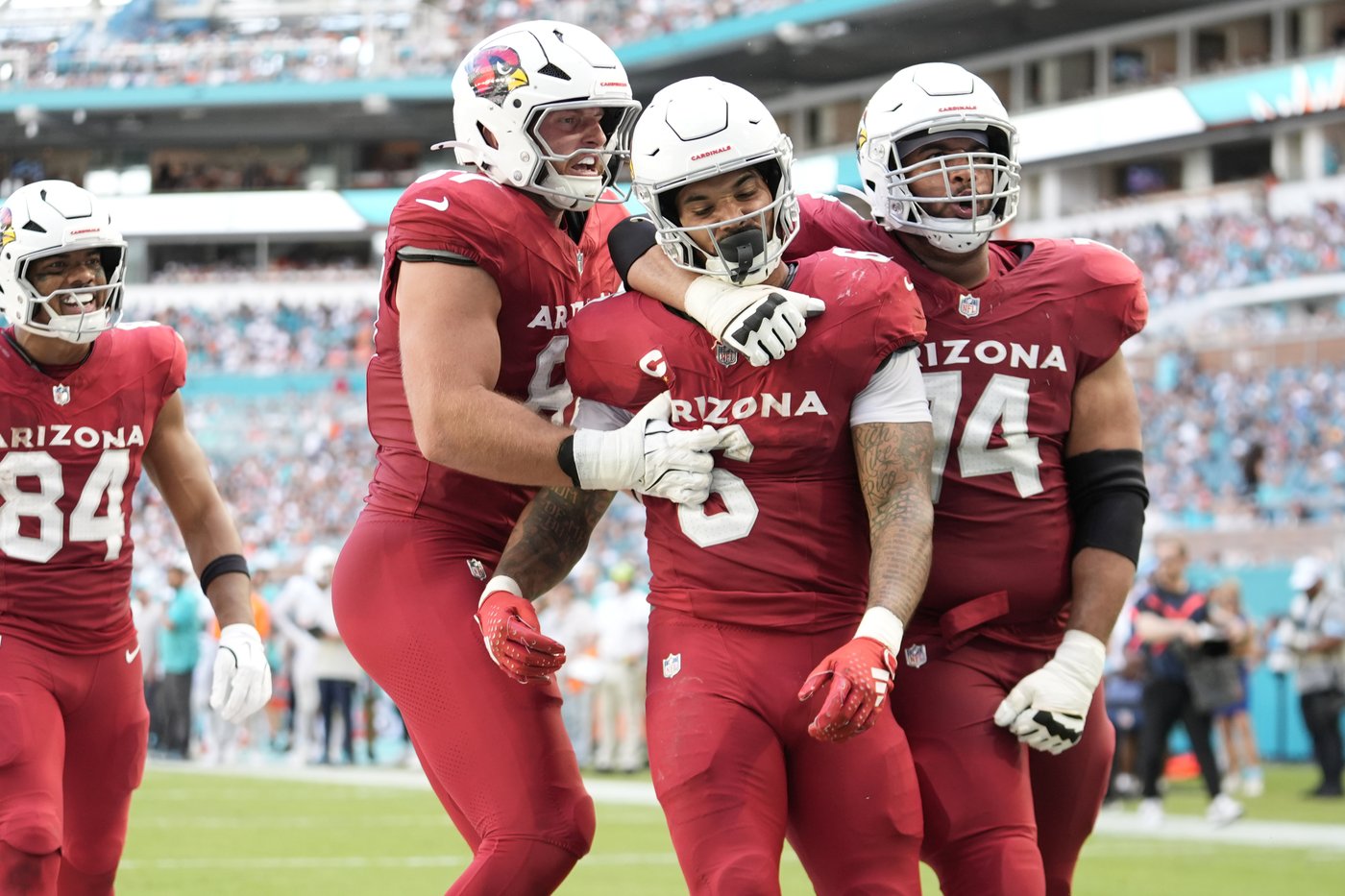 Kyler Murray rallies Cardinals to 28-27 win over Dolphins in Tua Tagovailoa's return | iNFOnews.ca