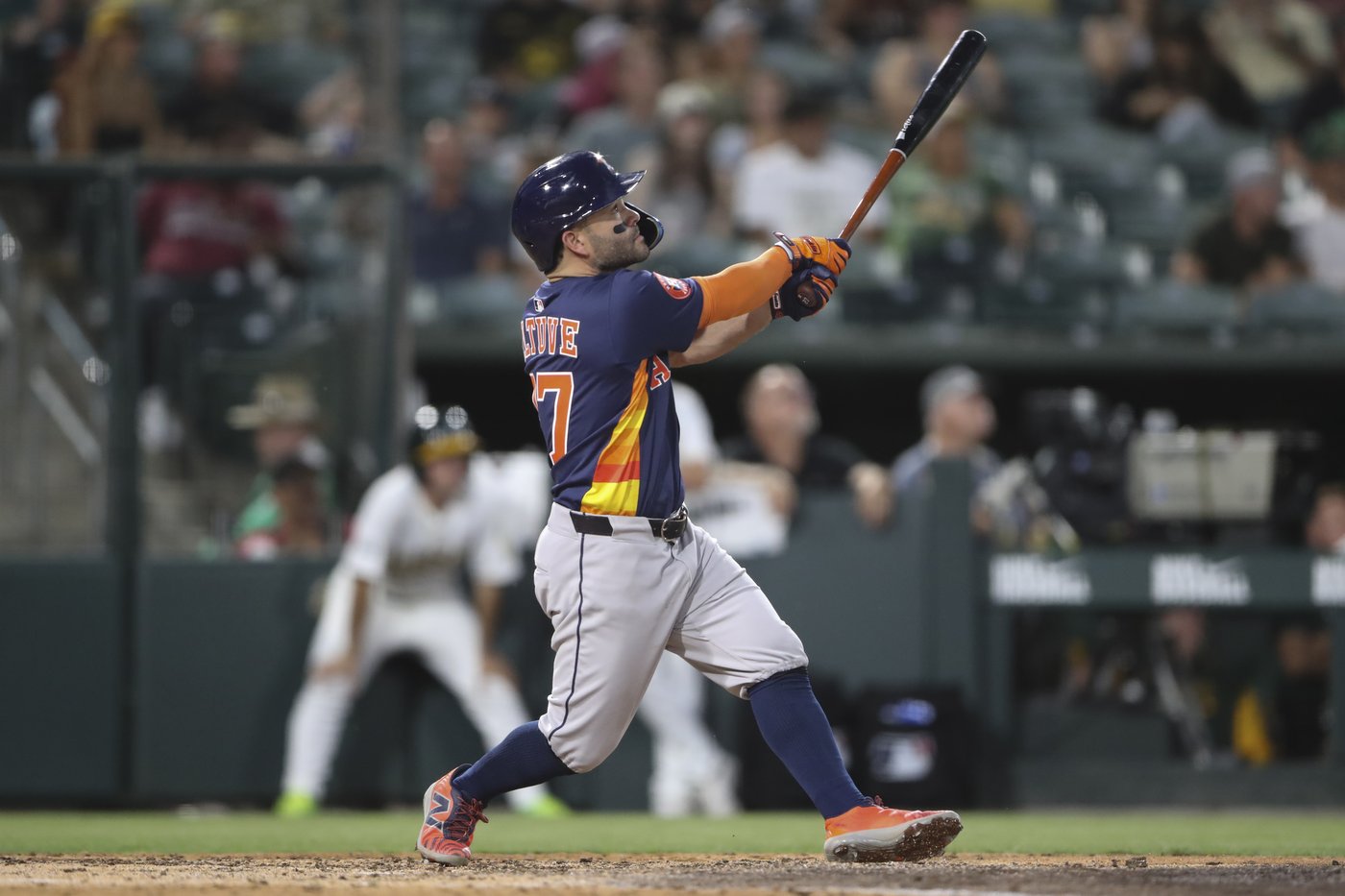 Altuve, Caratini, Dubón homer, Astros have 20 hits in 11-4 win over Athletics | iNFOnews.ca