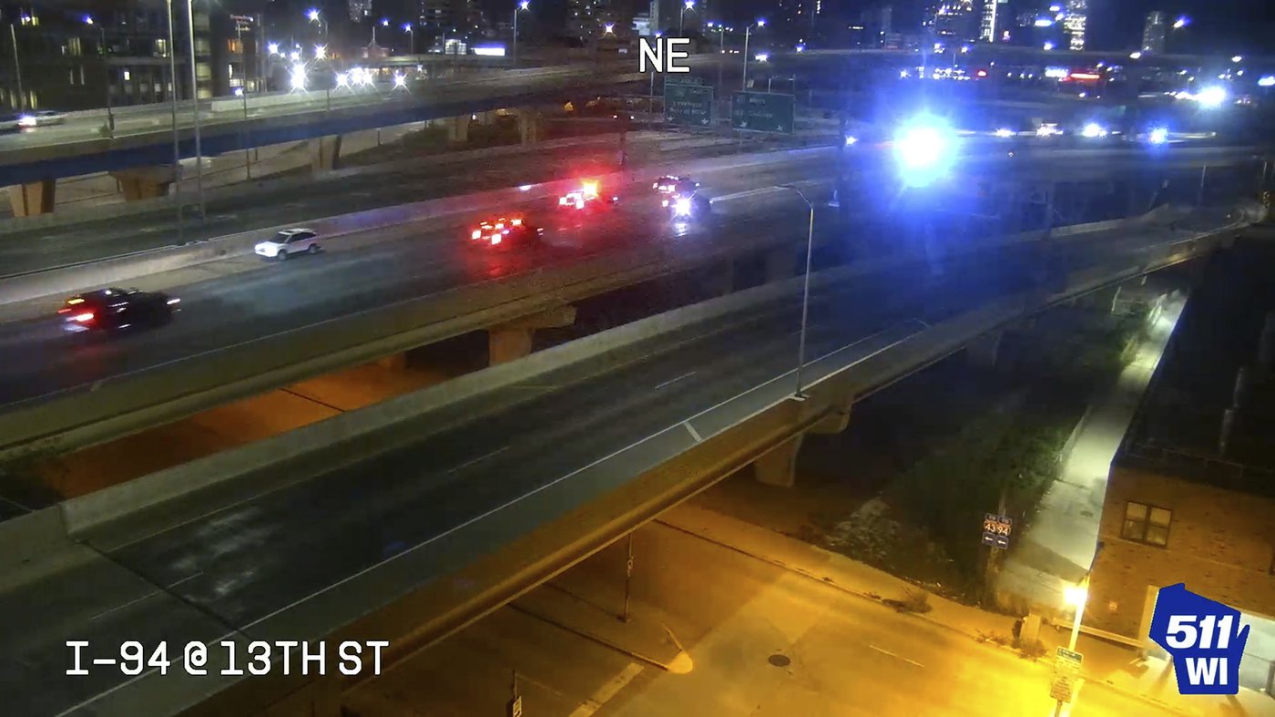 Suspected drunken driver arrested after passing Harris' motorcade the wrong way in Wisconsin | iNFOnews.ca Suspected drunken driver arrested after passing Harris' motorcade the wrong way in Wisconsin | iNFOnews.ca