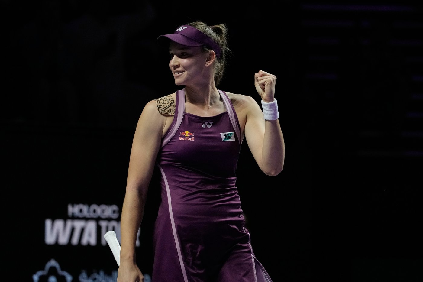 Rybakina beats No. 1-ranked Sabalenka to win WTA Finals | iNFOnews.ca Rybakina beats No. 1-ranked Sabalenka to win WTA Finals | iNFOnews.ca