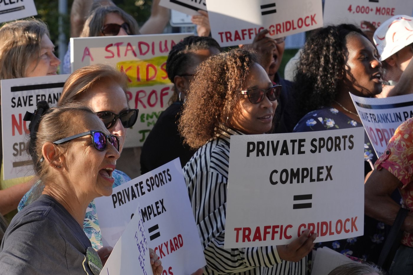 Opposition growing in Boston over plan to renovate historic stadium for women's professional soccer | iNFOnews.ca Opposition growing in Boston over plan to renovate historic stadium for women's professional soccer | iNFOnews.ca