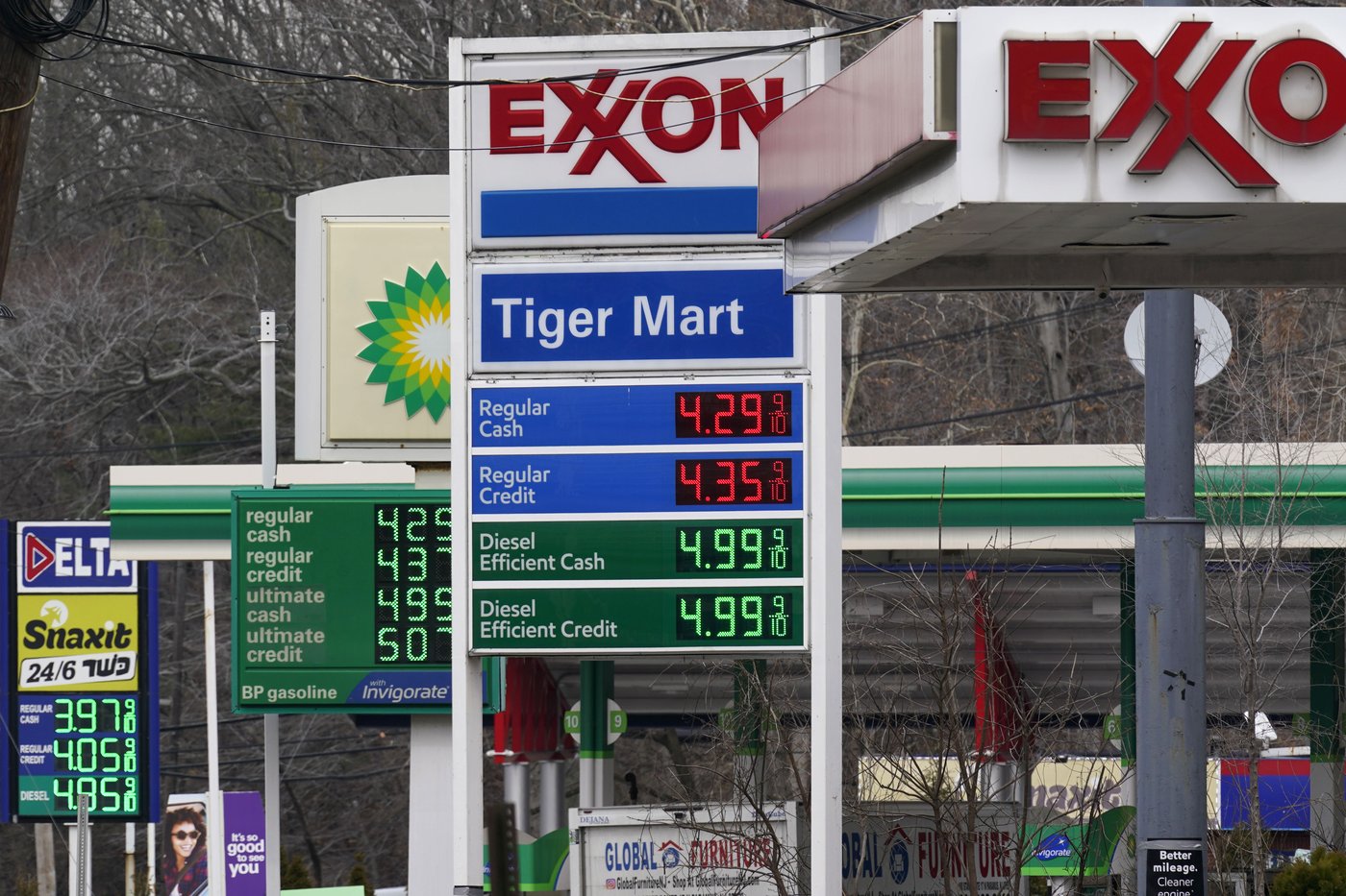 New Jersey's gas tax climbing by nearly 3 cents starting New Year's Day | iNFOnews.ca New Jersey's gas tax climbing by nearly 3 cents starting New Year's Day | iNFOnews.ca