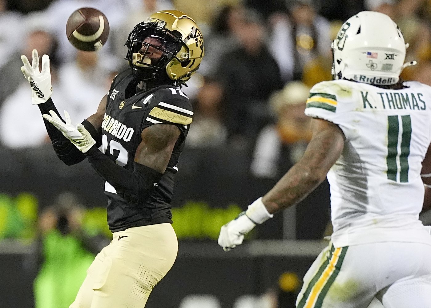 Travis Hunter, the 2-way standout for Colorado, is the AP college football player of the year | iNFOnews.ca