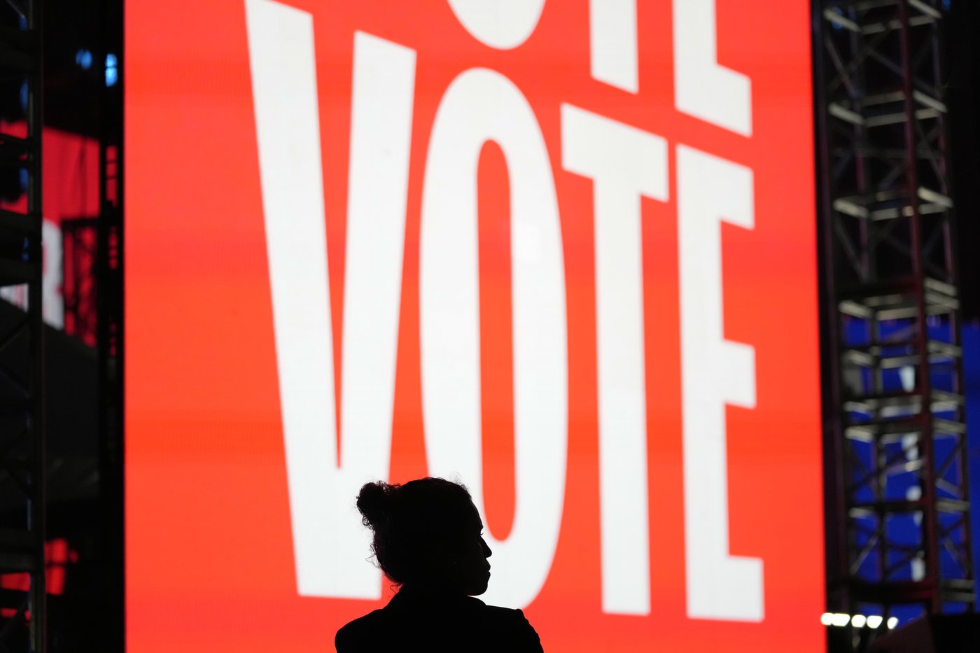 In the news today: Canadians watch as Americans head to the polls | iNFOnews.ca