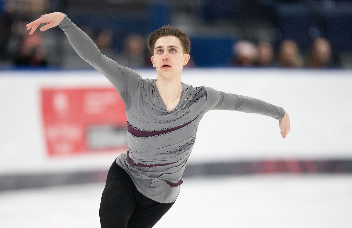 Sadovsky leads after short program at Canadian figure skating championship | iNFOnews.ca