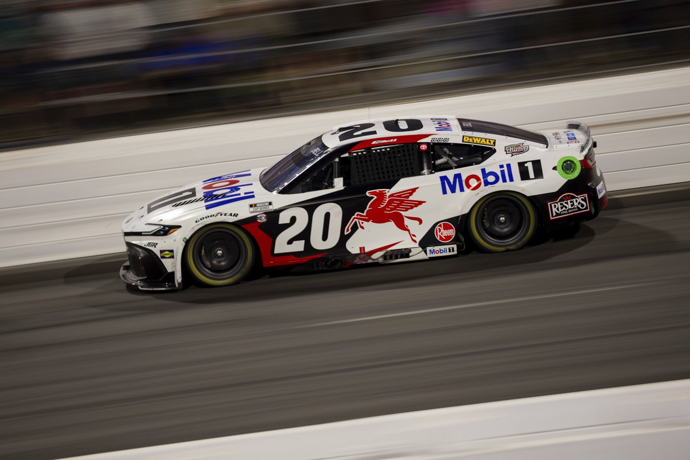 Christopher Bell beats Joey Logano in action-packed NASCAR All-Star Race | iNFOnews.ca Christopher Bell beats Joey Logano in action-packed NASCAR All-Star Race | iNFOnews.ca