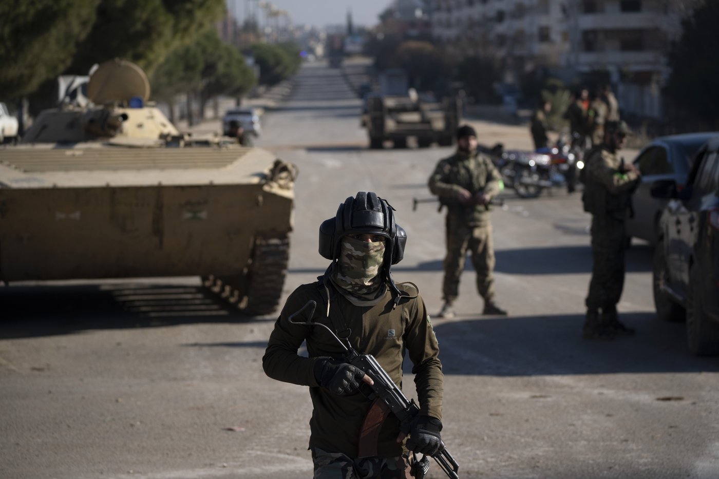 AP PHOTOS: Syria's new security forces conduct sweeps in Homs, looking for ousted Assad's loyalists | iNFOnews.ca