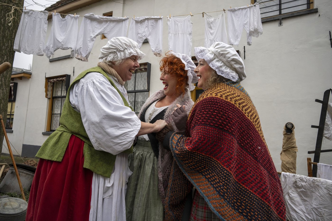 Charles Dickens' characters come alive in a Dutch town enamored with the English author | iNFOnews.ca