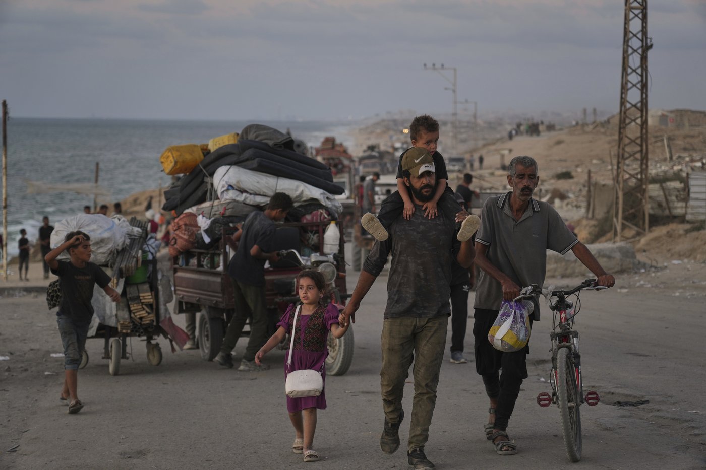 Canada says Israel's 'horrific' Gaza City offensive puts hostages in greater danger | iNFOnews.ca