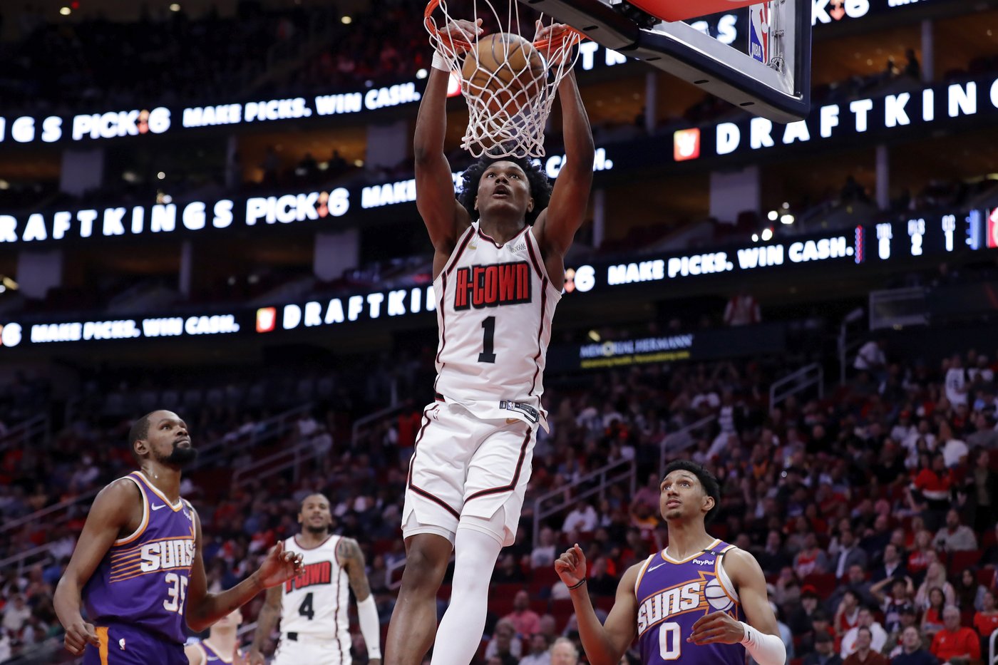 Amen Thompson's triple-double helps Rockets rally for 119-111 win over Suns | iNFOnews.ca Amen Thompson's triple-double helps Rockets rally for 119-111 win over Suns | iNFOnews.ca