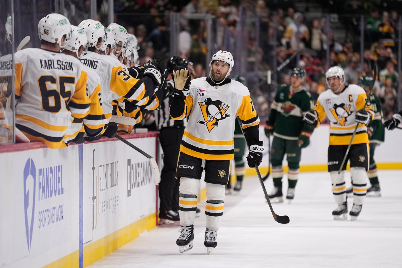 Rust has a goal and an assist as Penguins win 4-1 to send Wild to fifth straight loss | iNFOnews.ca Rust has a goal and an assist as Penguins win 4-1 to send Wild to fifth straight loss | iNFOnews.ca