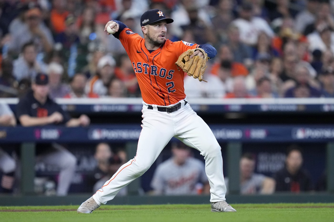 Alex Bregman has elbow surgery to remove a bone chip | iNFOnews.ca Alex Bregman has elbow surgery to remove a bone chip | iNFOnews.ca