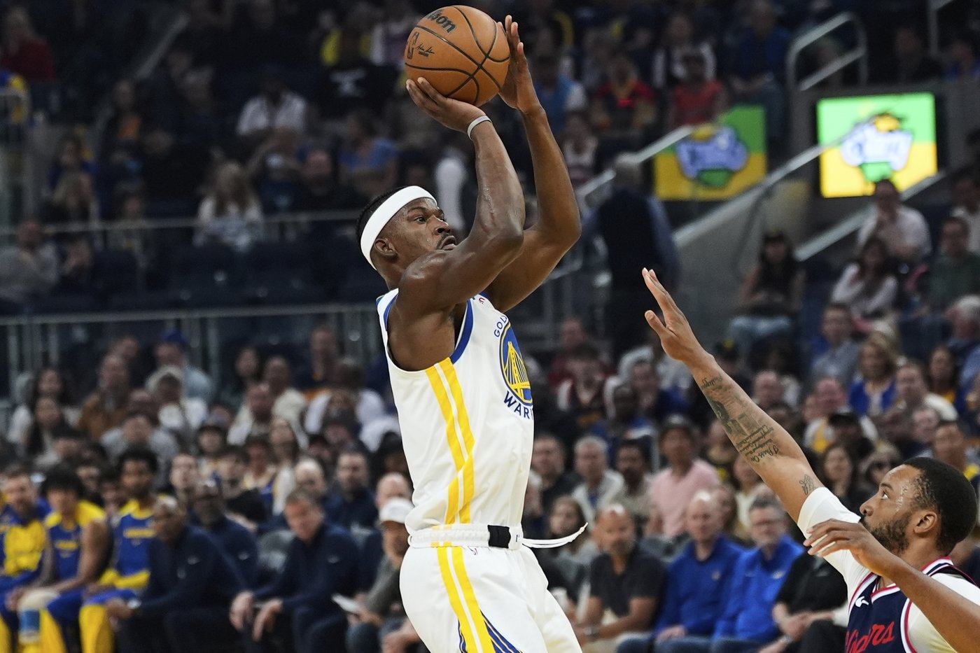 Harden, Leonard lead Clippers past Warriors 124-119 in OT to secure fifth seed in West playoffs | iNFOnews.ca Harden, Leonard lead Clippers past Warriors 124-119 in OT to secure fifth seed in West playoffs | iNFOnews.ca