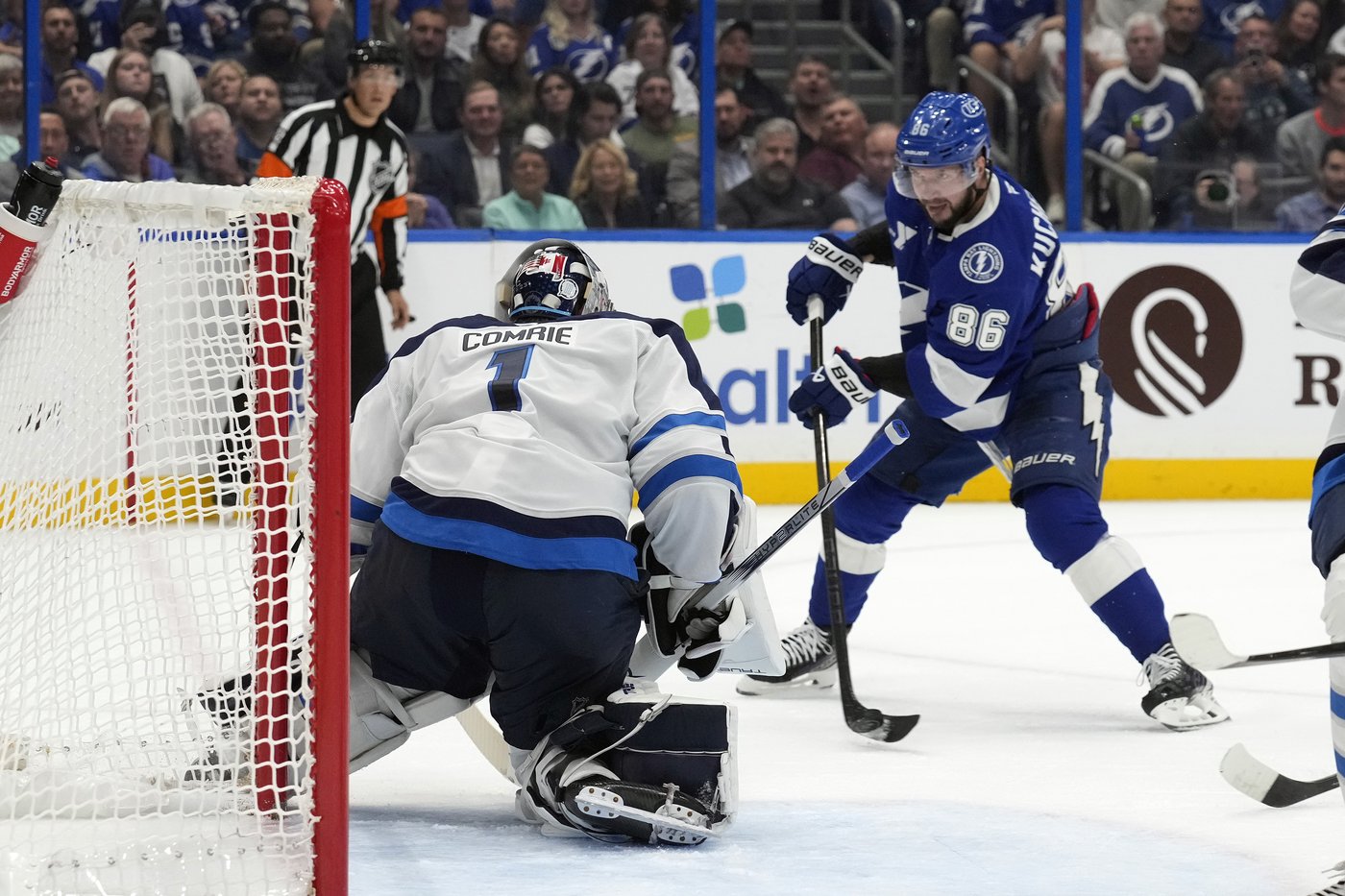 Vasilevskiy stars as the Lightning stop the Jets' 7-game win streak with a 4-1 victory | iNFOnews.ca