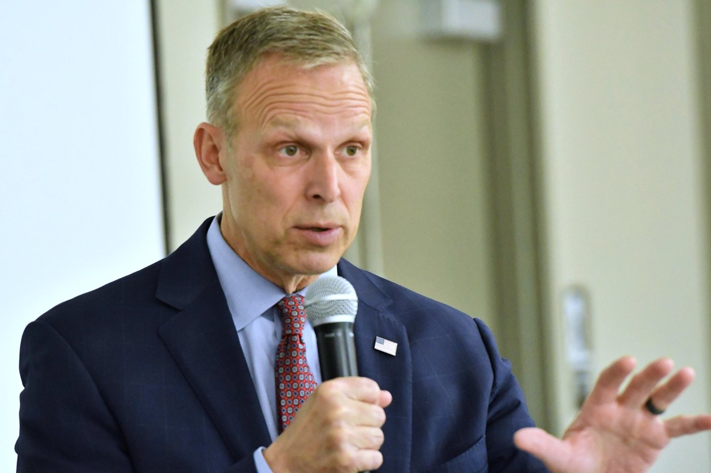 Republicans in the toughest swing districts become hard to find for people angry about Trump | iNFOnews.ca
